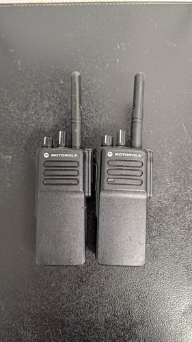 Motorola dp4400e radio uhf - motorola,