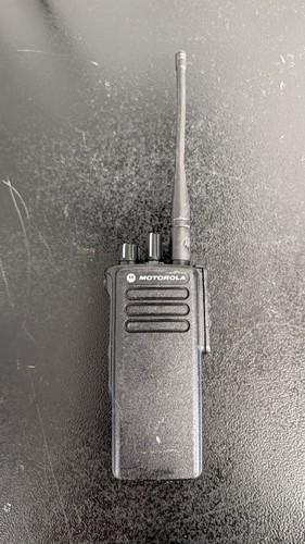 Motorola dp4400 radio uhf - motorola,