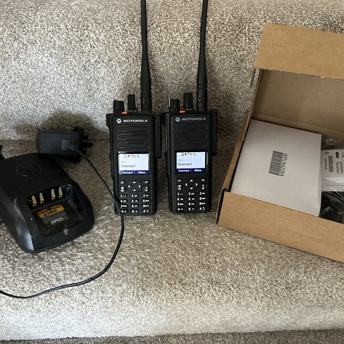 Motorola dp4800e uhf and - 2x,