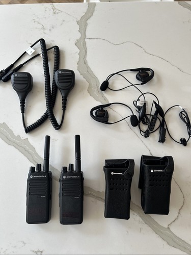 Motorola dp2400e way uhf - 2-way,