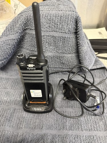 Hytera bp515 uhf dmr two - hytera,